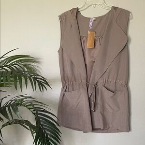 Sleeveless Taupe Vest Tan Vest with Pockets and Hood Cinch Waist